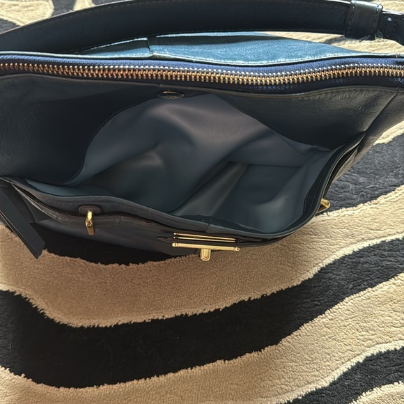 Coach Ashlyn Hobo - Picture 6 of 10